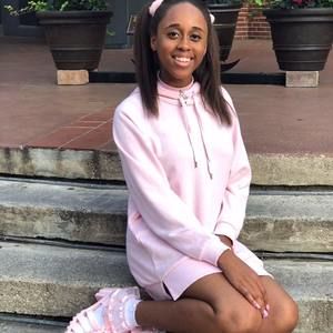 Meet your Posher, Karah